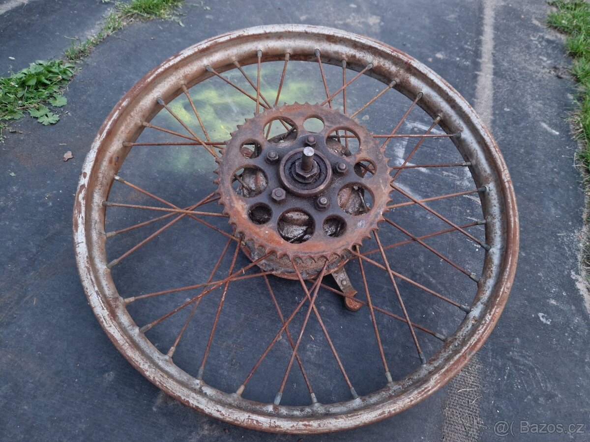 Zadni kolo Jawa Special