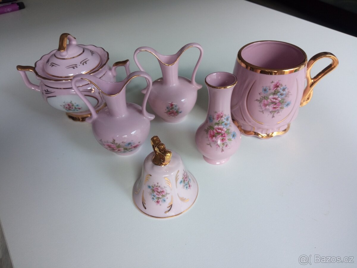 Růžový porcelán - vazičky set květinový
