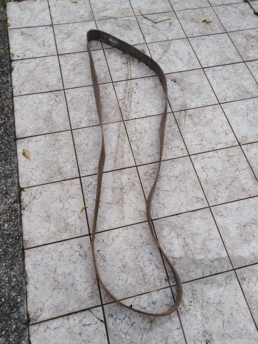 Stabilní motor. Řemen
