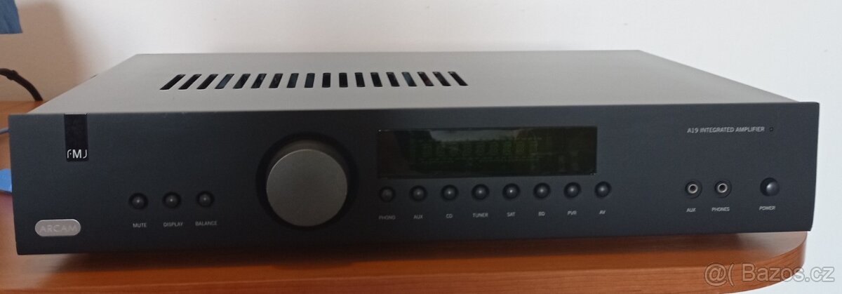 ARCAM FMJ a19
