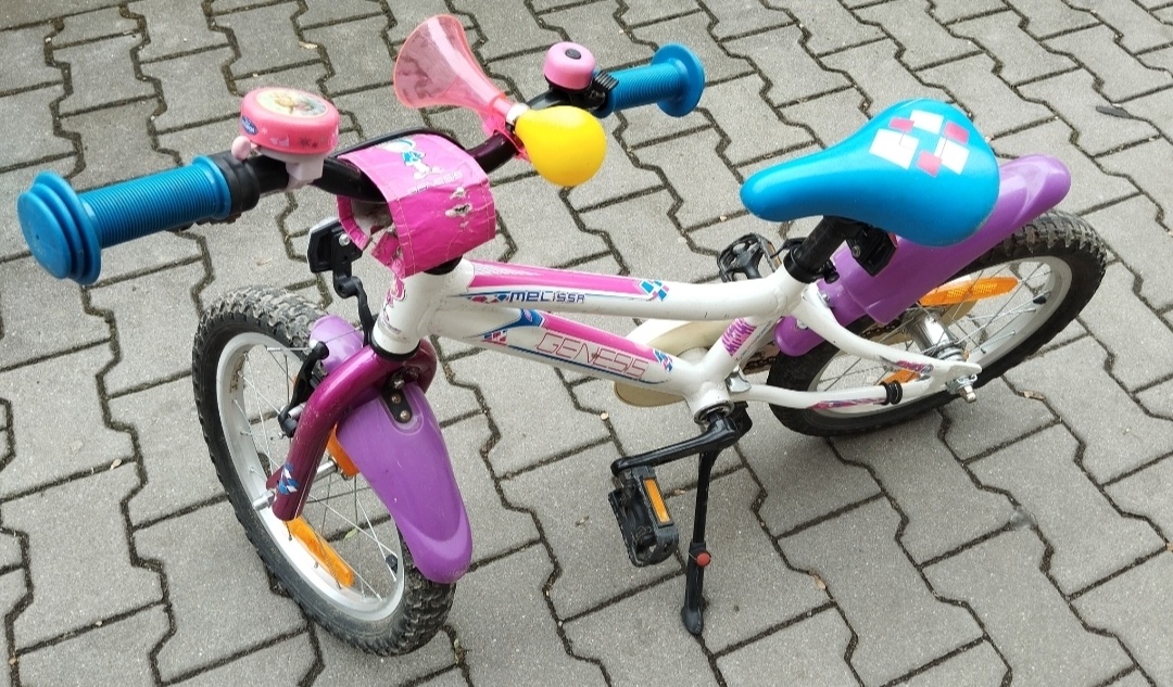 Dětské dívčí kolo Melissa Genesis 16 vč.balančních kol