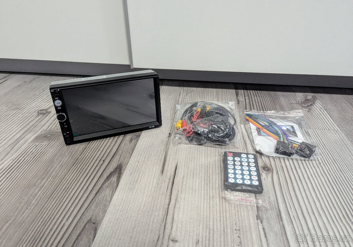 2DIN autorádio 7010B + parkovací kamera NOVÉ