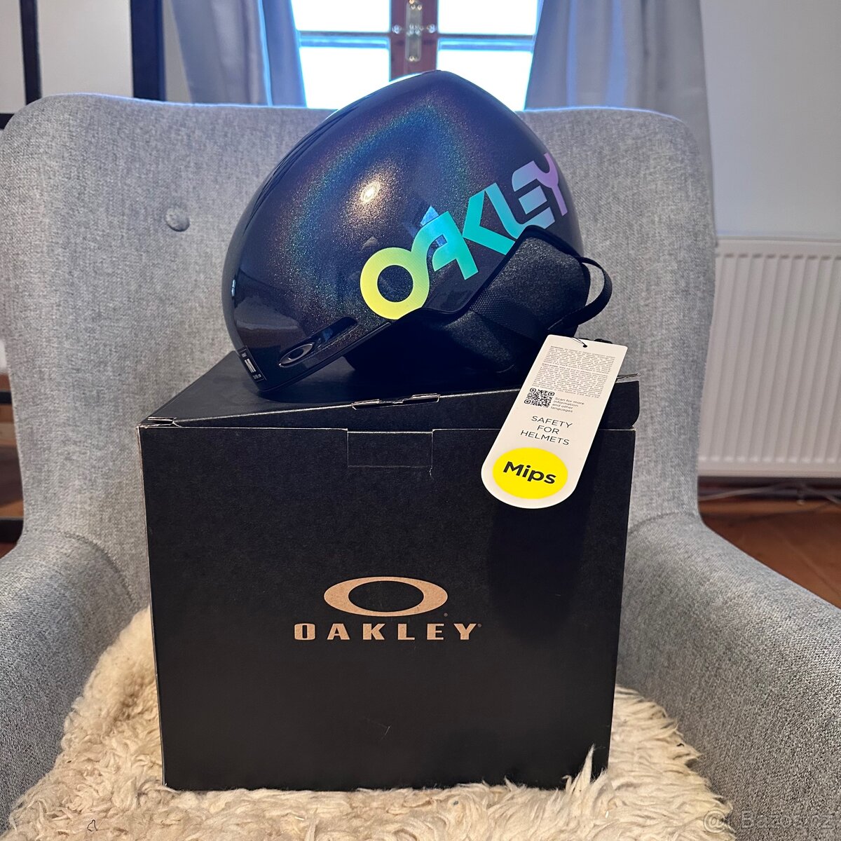 Nová snowboardová helma Oakley Mod1 Mips velikost M