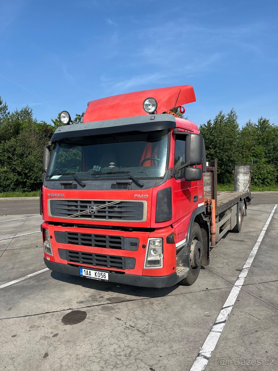 Volvo fm9 380ps automat , klima, přepravník strojů