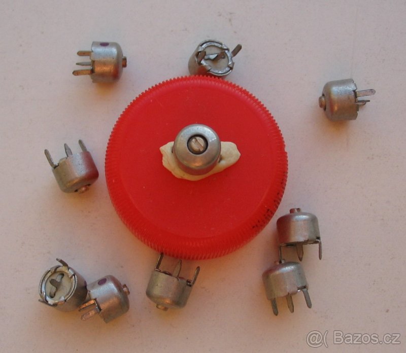 Kapacitní trimr 4,5pF - 15pF