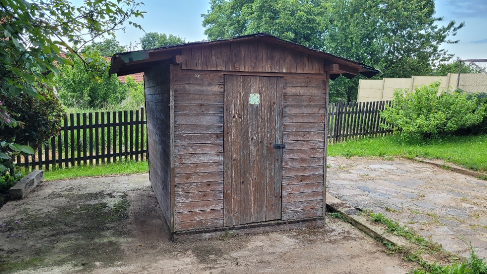 Dřevěný domeček pro děti nebo na nářadí