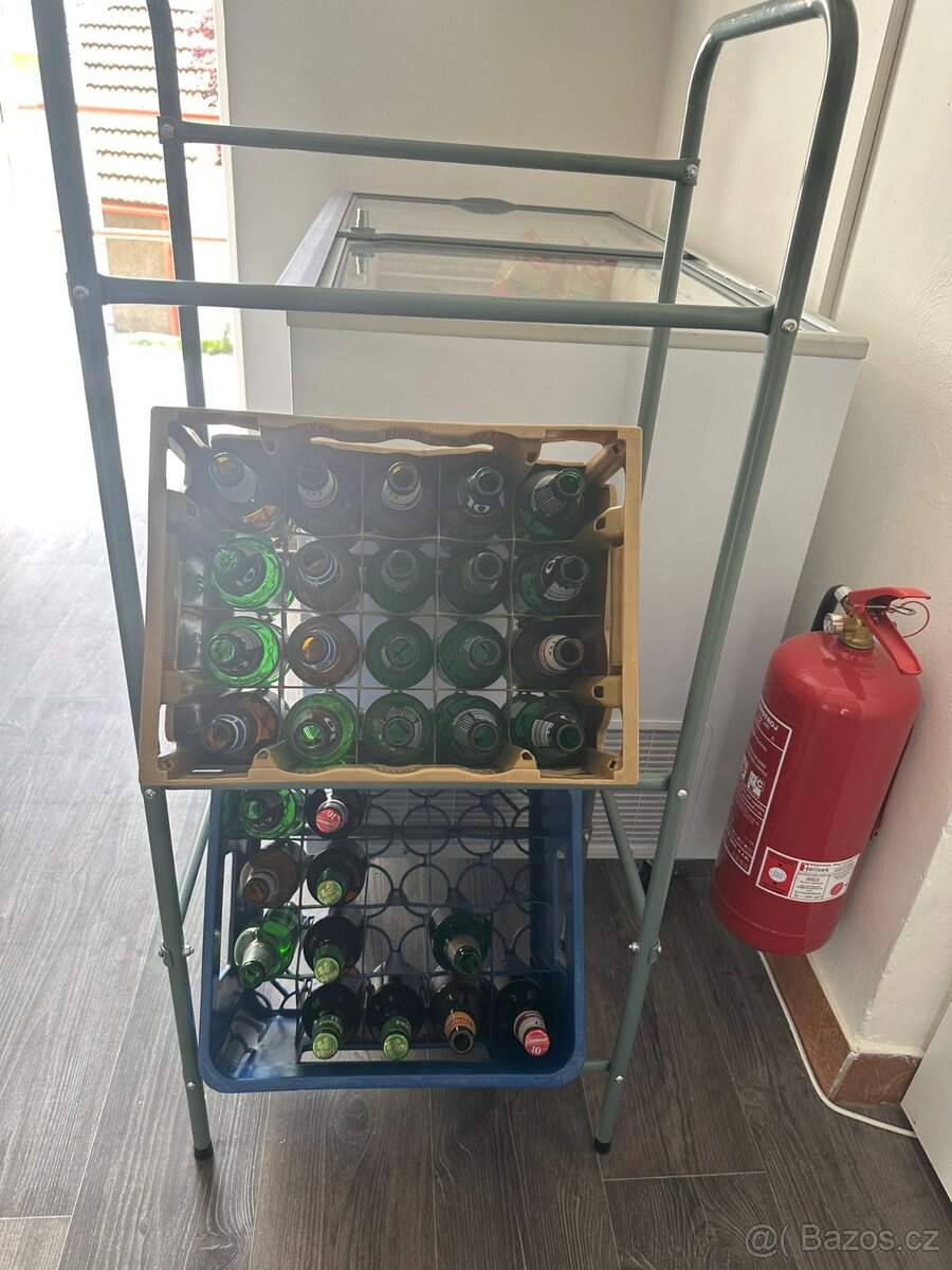 Stojan na 3 bedny