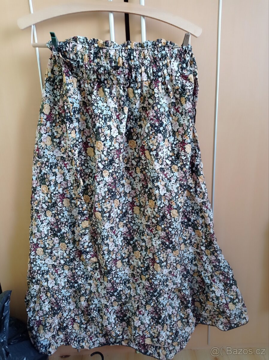 Květovana sukně s vysokym pasem, květovana