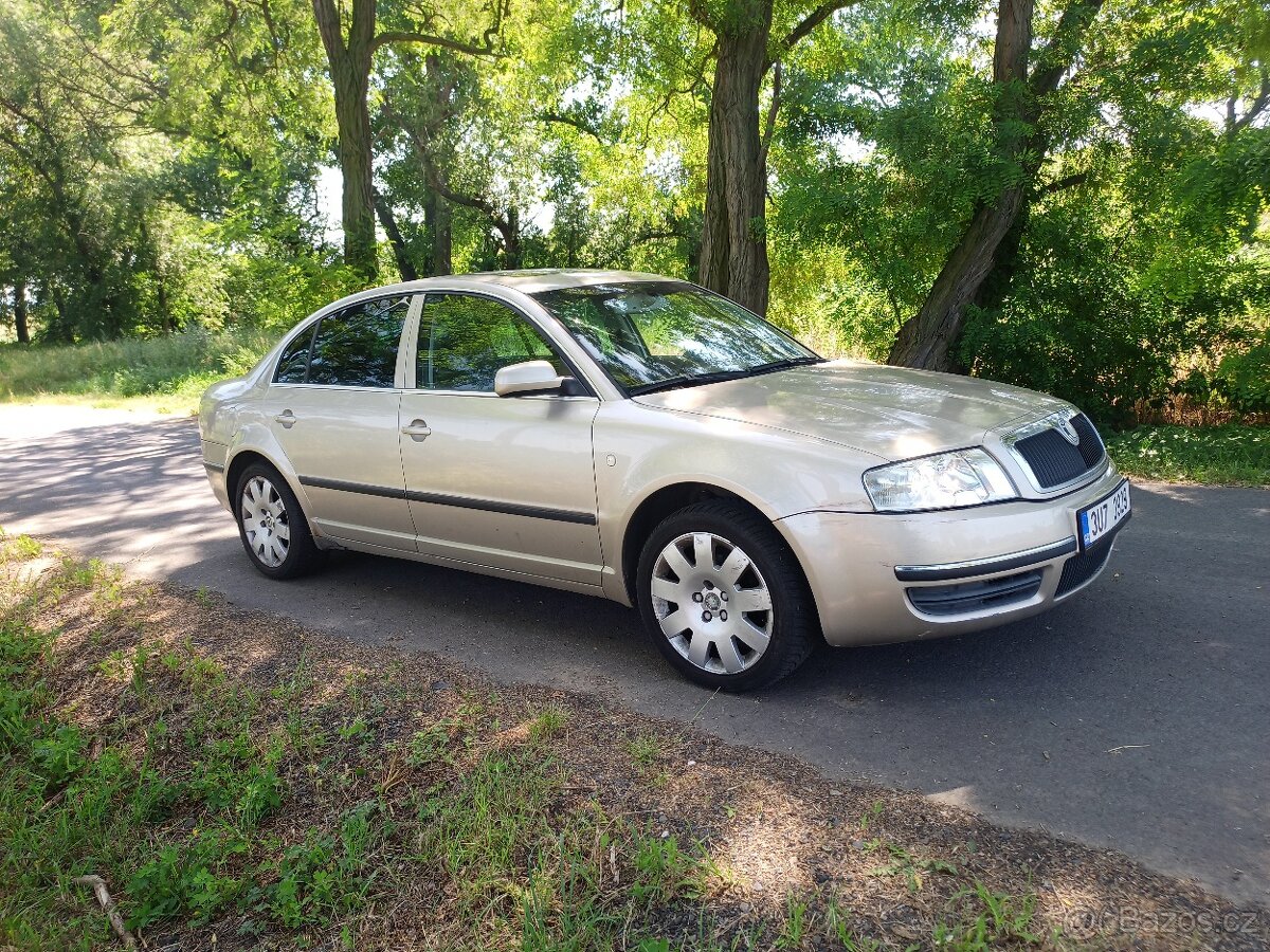 ŠKODA SUPERB Elegance 1,9 TDI/96 kW Automat