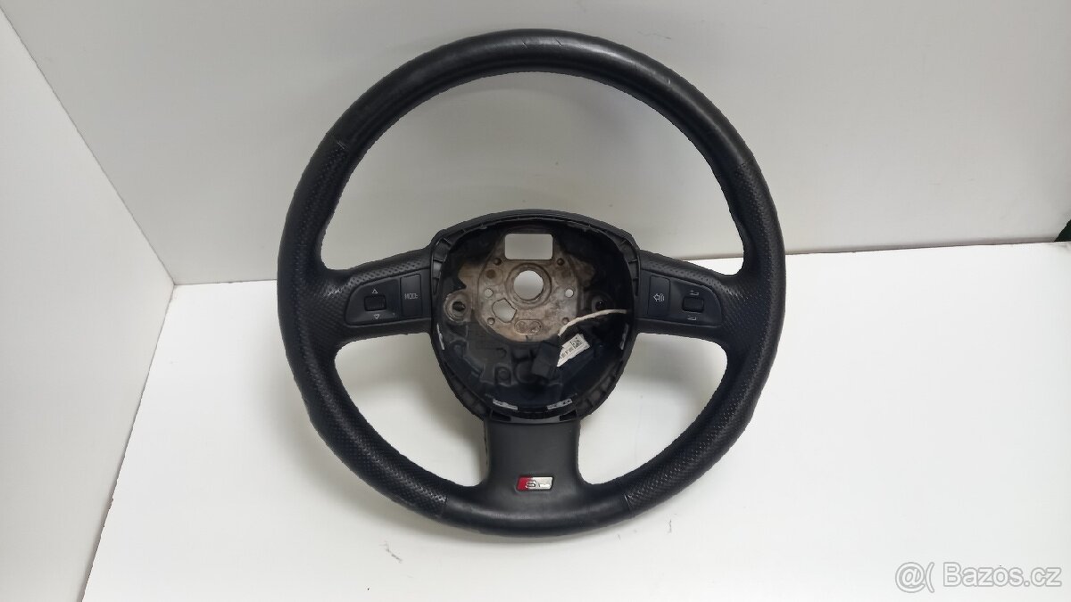 Volant Audi A4 S-Line Multifunkční