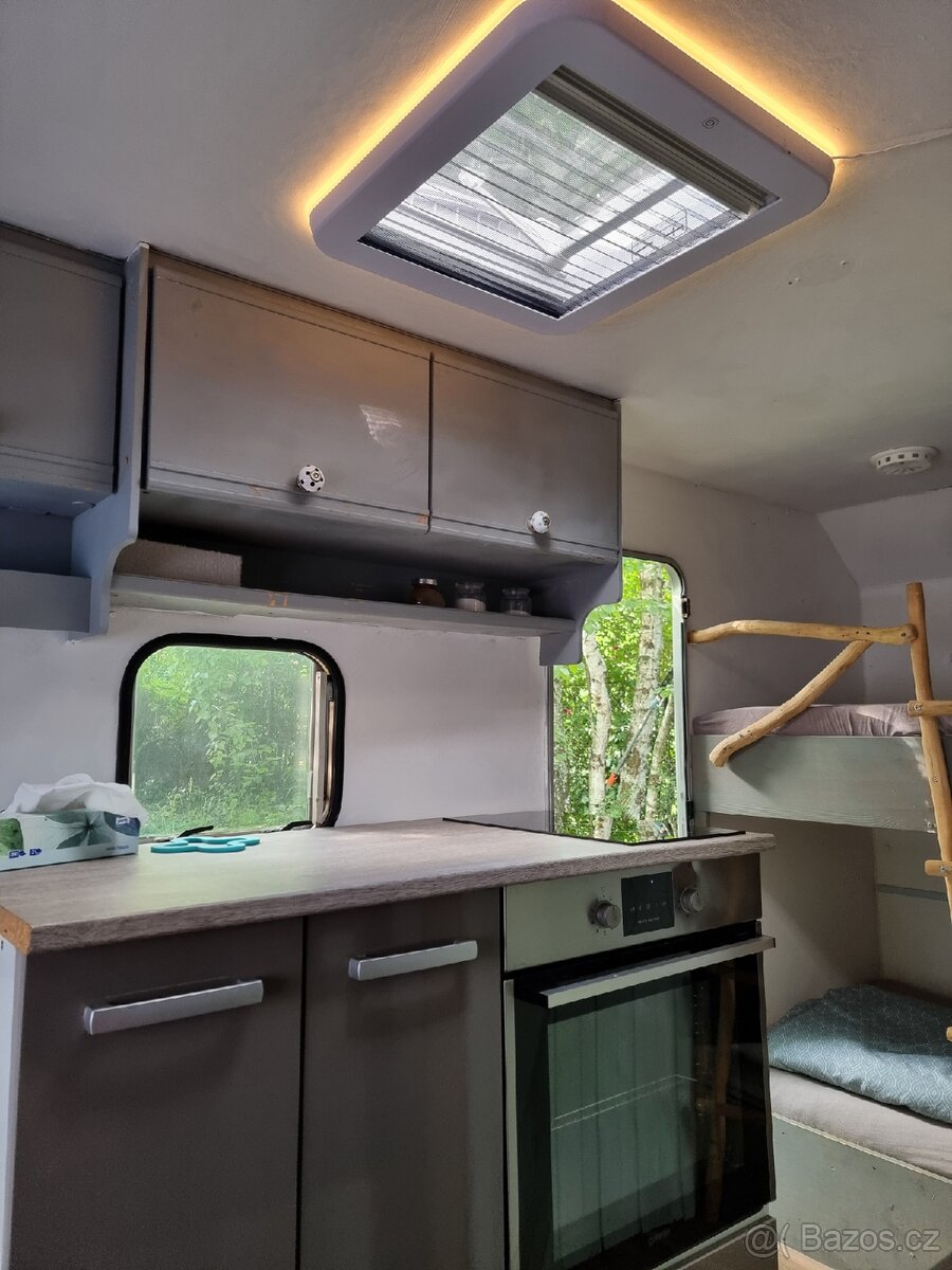 Karavan Knaus Suedwind 395 ZREKONSTRUOVANÝ