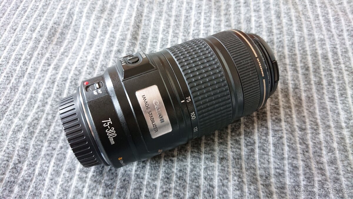 CANON EF 75-300mm f/4-5,6 IS USM