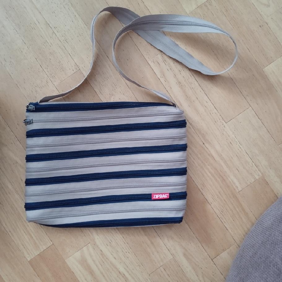 ZIP BAG - ZIPOVÁ KABELKA