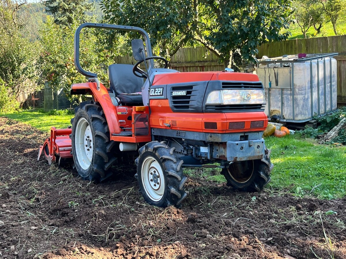 malotraktor KUBOTA GL221 GRANDEL s rotavátorem