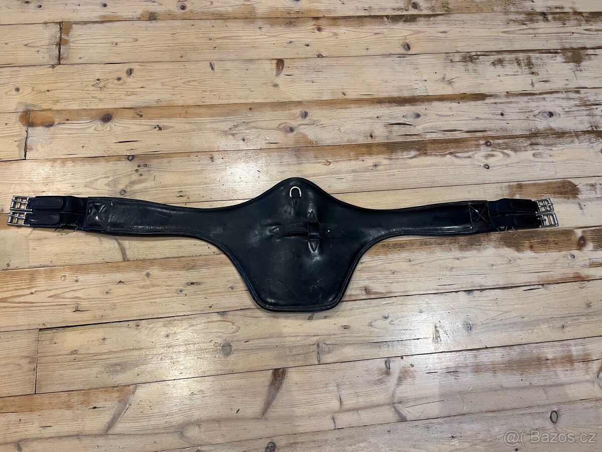 Černý okopávací podbřišník Kentaur 135 cm