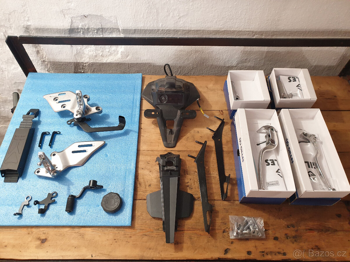 Prodám originální díly na yamaha MT-09, r. v. 2022