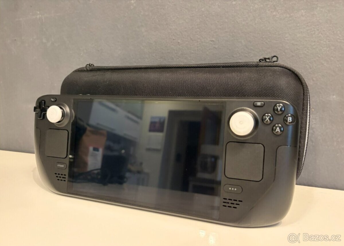 Steam Deck Oled 1TB handheld 90Hz