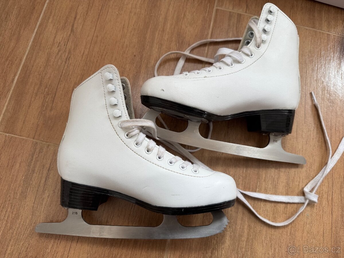 Dívčí brusle vel EU 35