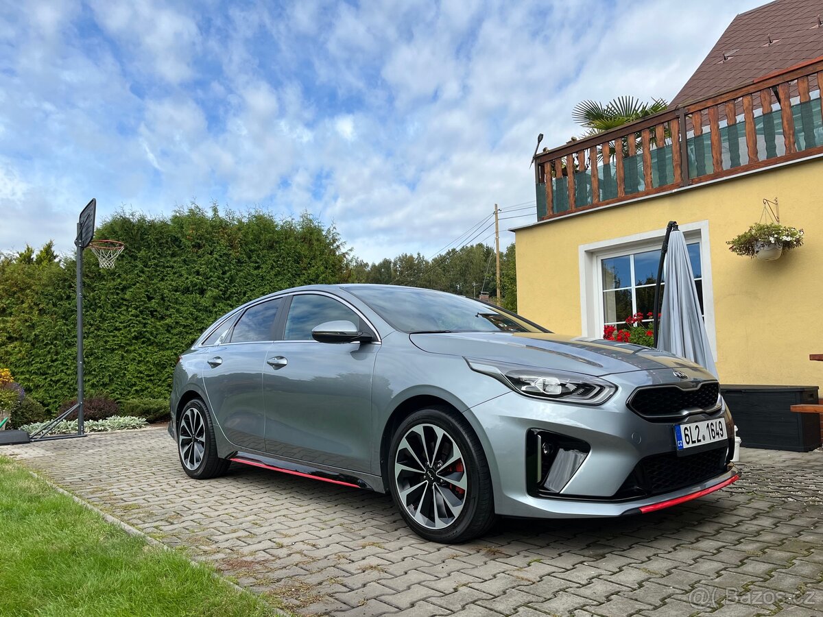 Kia ProCeed