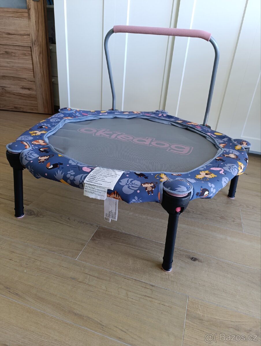 Dětská trampolína