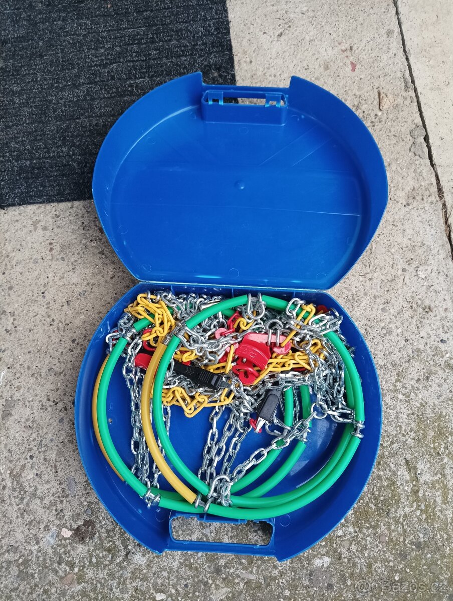 SNĚHOVÉ ŘETĚZY-NOVÉ-NEPOUŽITÉ