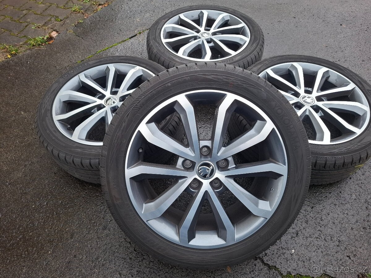 Alu kola 17" Škoda Hawk rozteč 5x112 s pneu 225/45R17