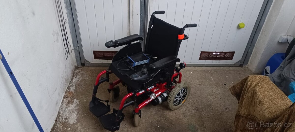 Elektrický invalidní vozík