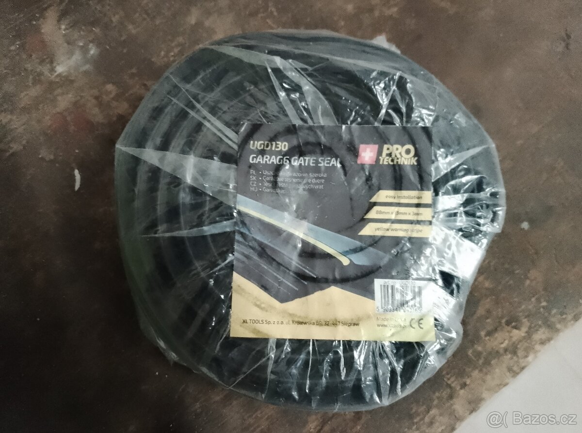 Těsnění pod garážové vrata