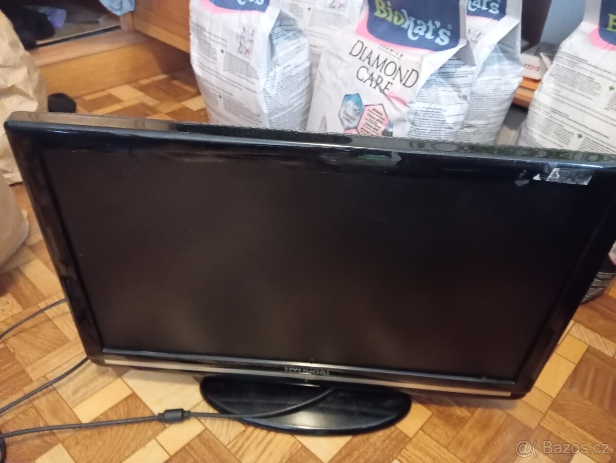 Prodám sadu monitorů