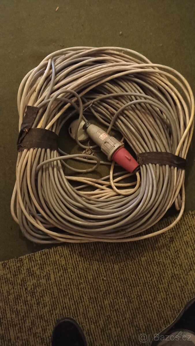 Prodlužovací kabel 400V, 100 m.