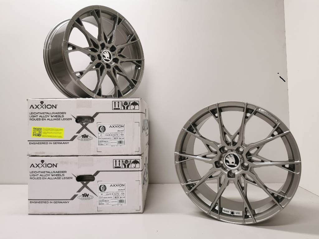 Škoda, Vw alu kola 8,5J R19 5x112 ET35 Axxion