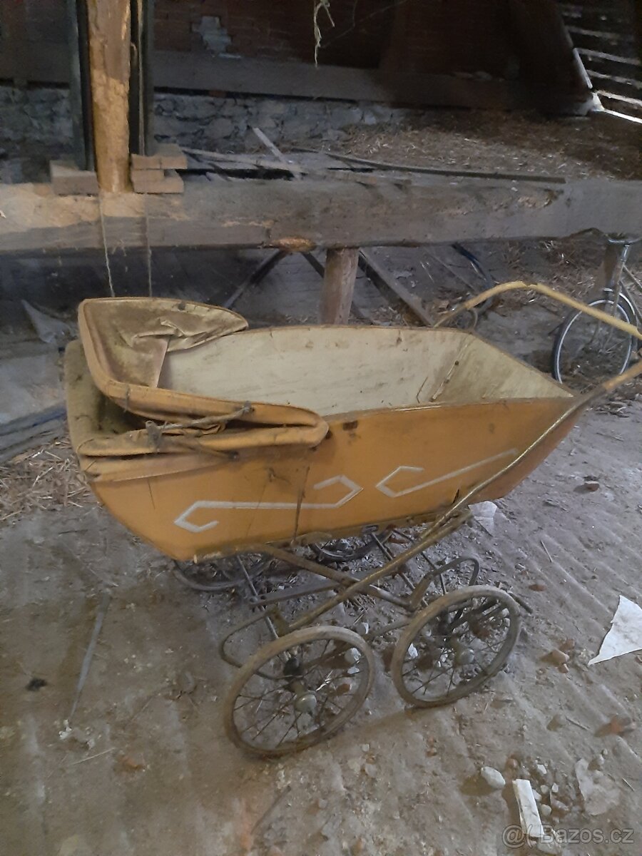 Retro kočárek
