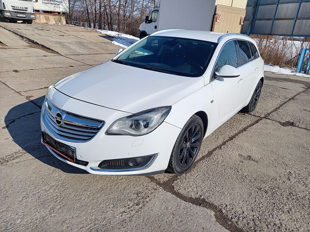 Opel Insignia 2.0CdTi Automat+Navi+SERVISKA+klima+Facelift