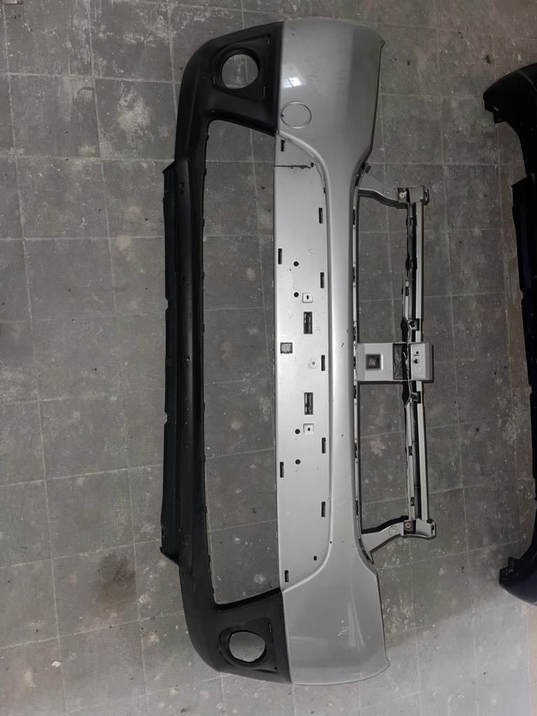 Přední naraznik Dacia Sandero