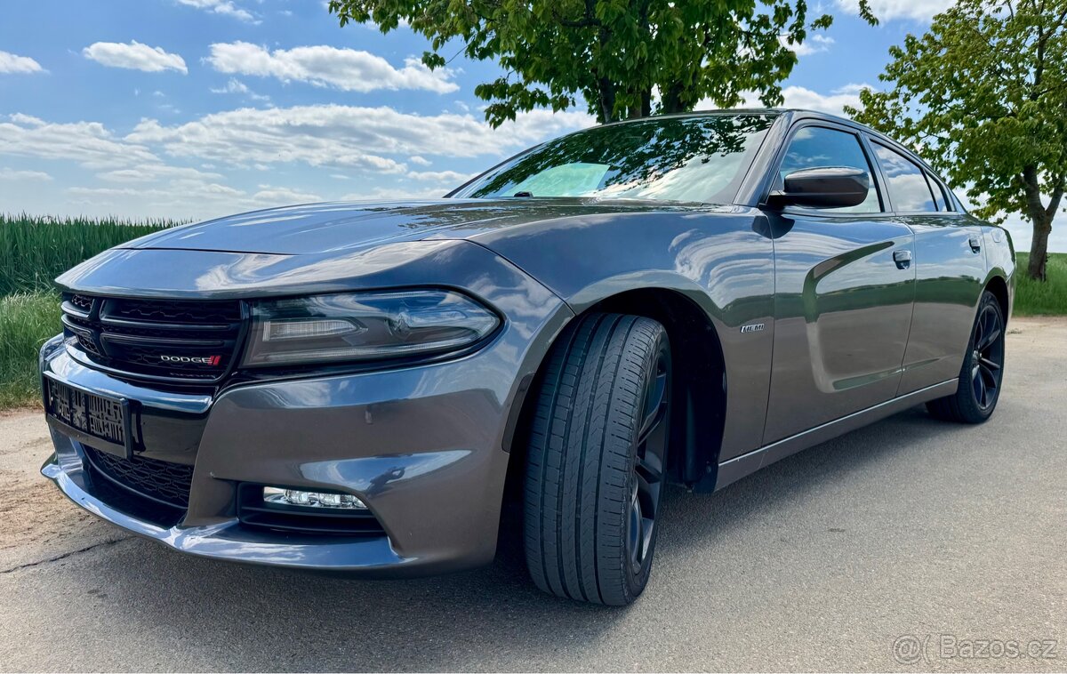 Dodge Charger 5,7 Hemi
