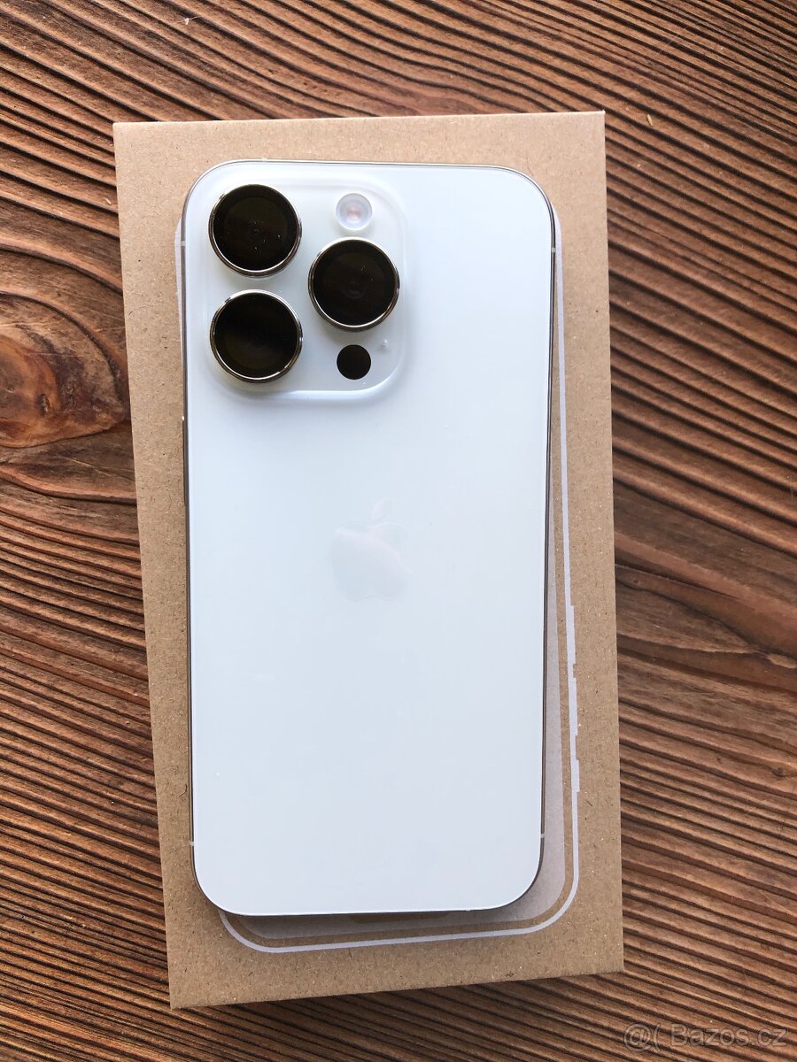 Apple iPhone 15 Pro 512GB - bíle titanový