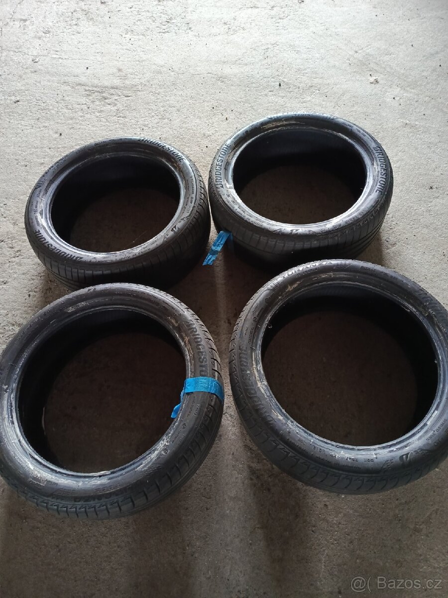 Letní pneu 225/45 R18