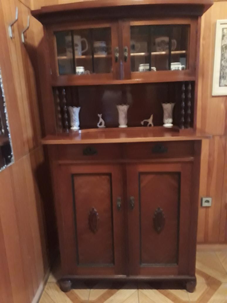 Starožitná skříň , šperkovnice