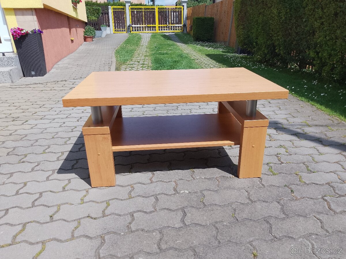 konferenční stolek