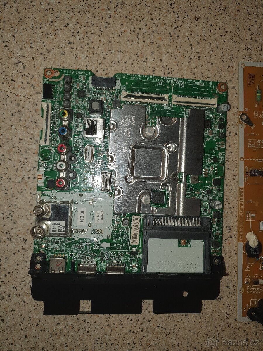 Desky z tv LG 65UM7050PLA