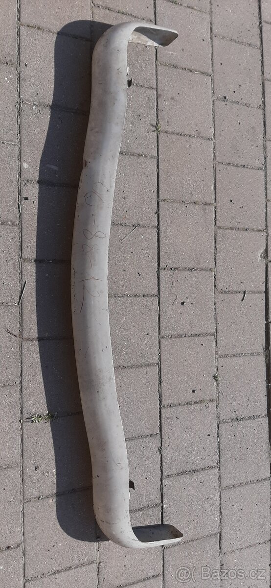 TRABANT původní nárazník lehce ťuklý