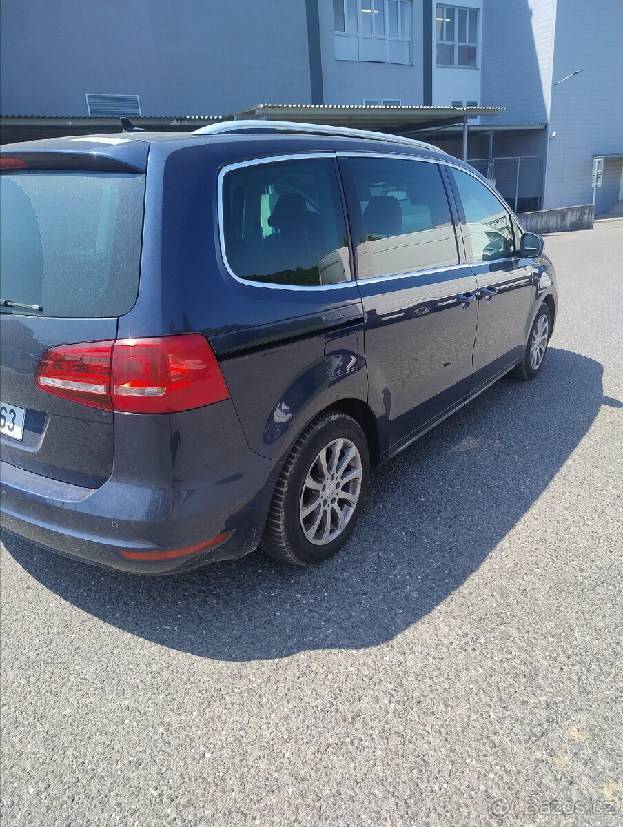 Auto na splátky VW Sharan 2010