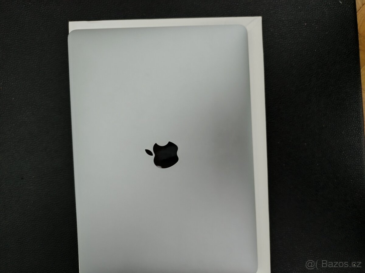 Macbook Pro 13.3" TB/I5 3.1GHZ/16GB RAM/256GB SSD