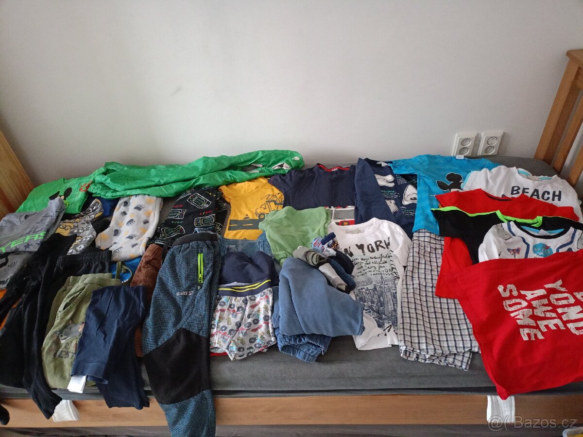Balík oblečení na kluka velikost 116-122-128