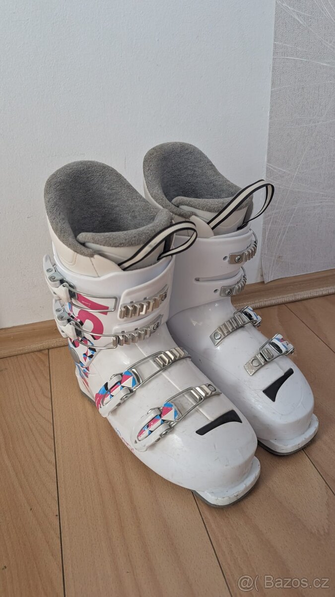 Lyžařské boty dětské - zn. Rossignol 245 mm
