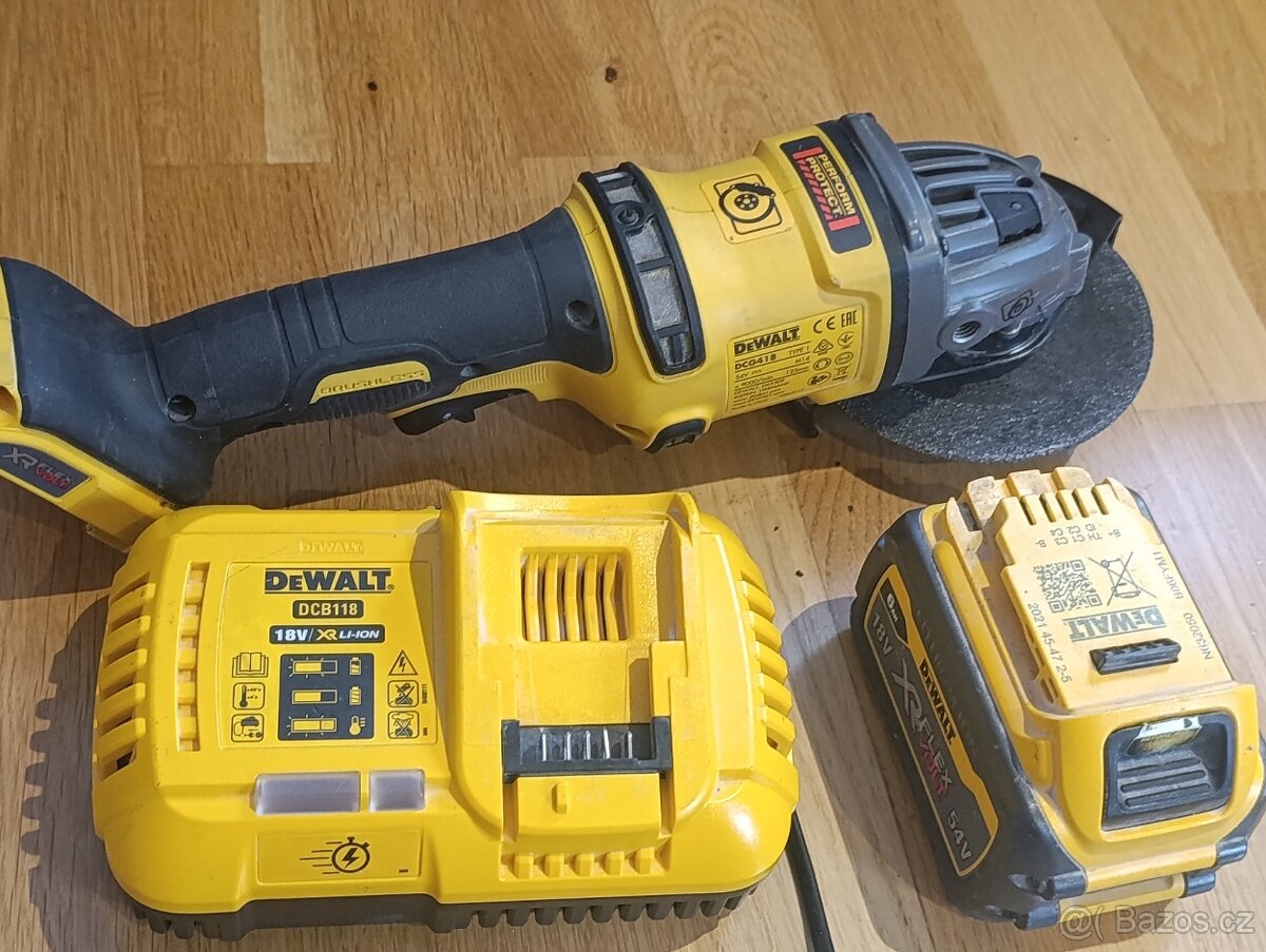 Bruska dewalt DCG418 TYPE1