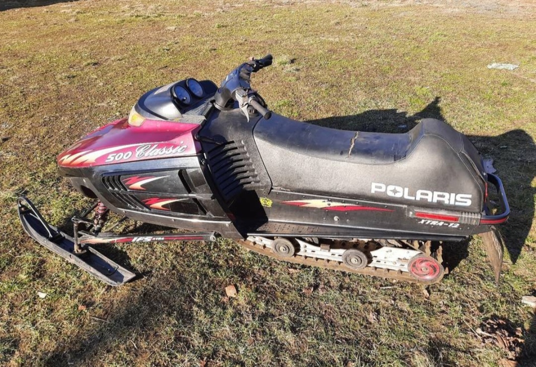 Díly pro sněžný skútr Polaris Indy 500