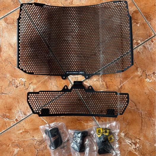 MV Agusta turismo veloce chrániče chladičů