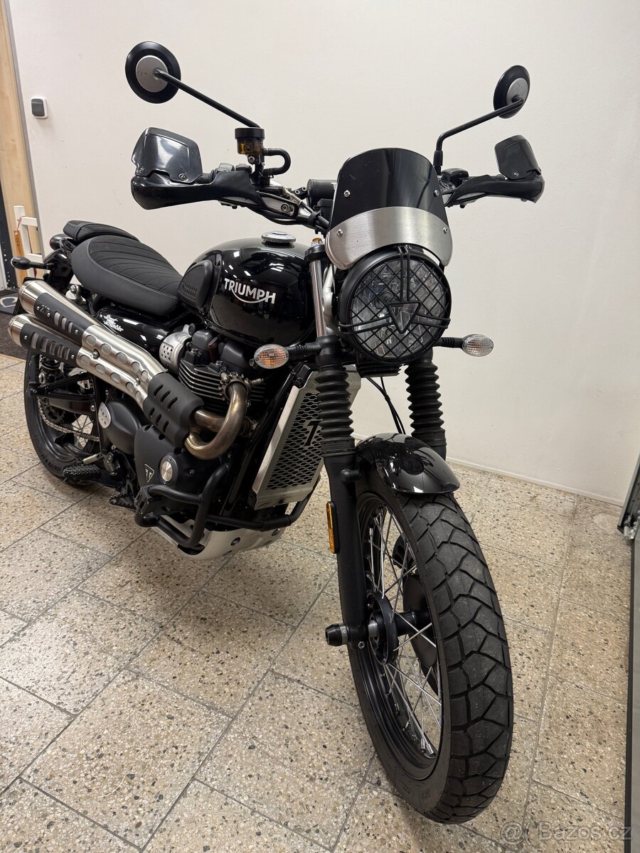Triumph street Scrambler 900