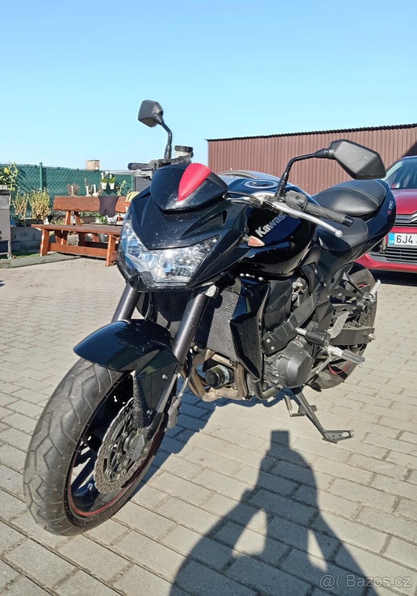 Kawasaki Z750, 77kW, rv 2008